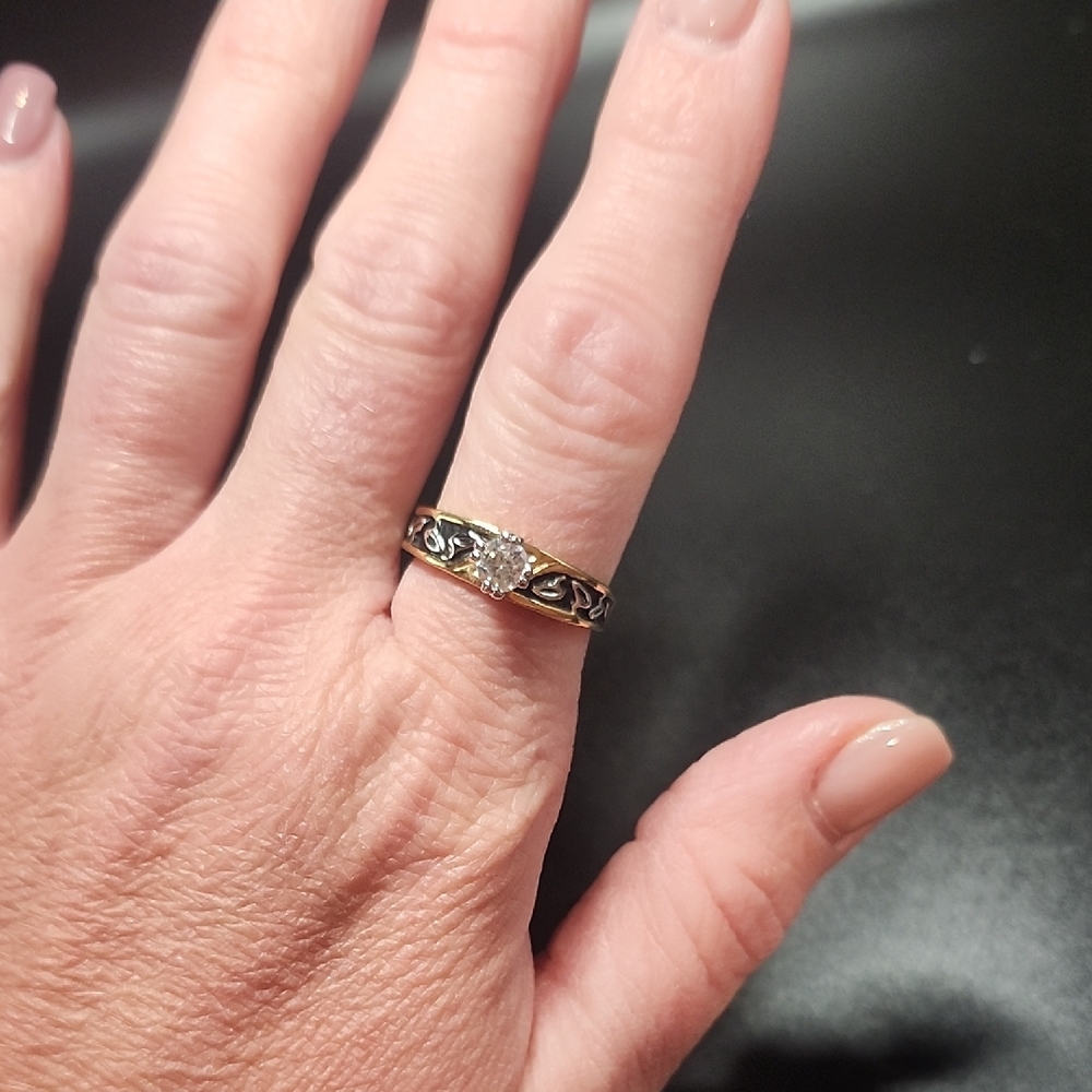 Elegant Gold and Silver Women's Ring size 10